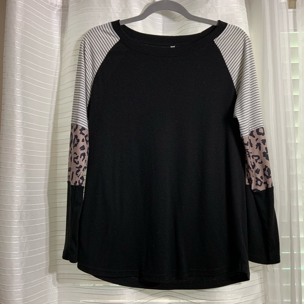 💎 4/$20 Long sleeve top